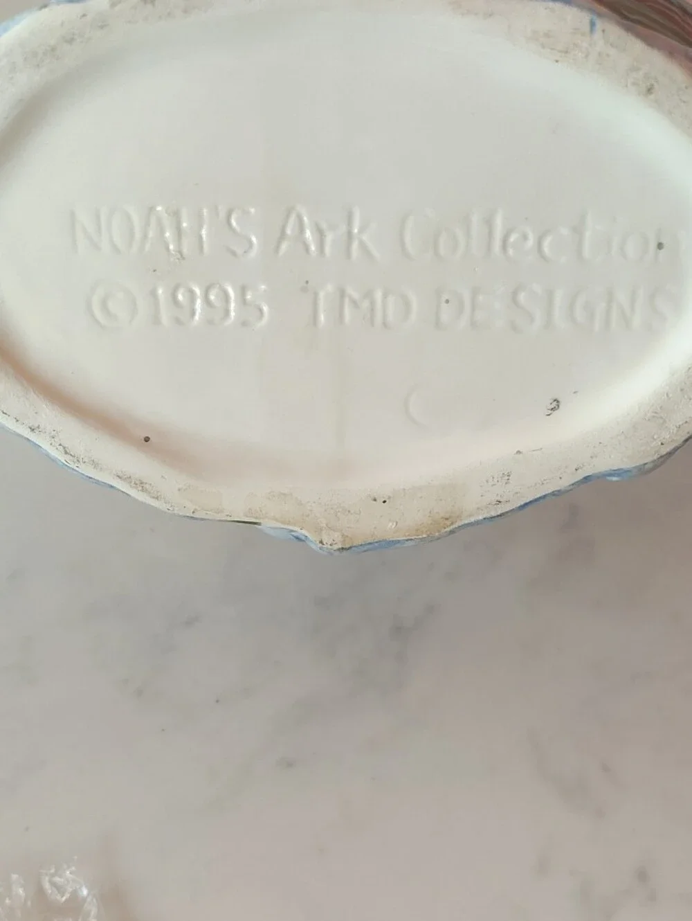 @ 1995 Vintage Noah's Ark Ceramic Small Pet Feeder - Multicolor